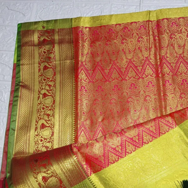 Emboss Paithani Saree with Blouse